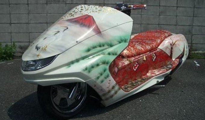  Японские скутеры (17 фото)