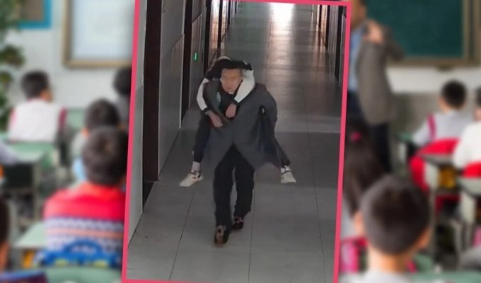 В Китае учитель два года носил на спине ученика с редким заболеванием (3 фото)