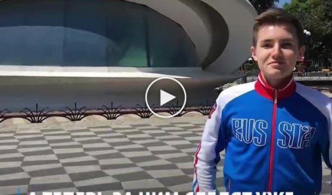 20-летний незрячий спортсмен Андрей Куклин играет в футбол лучше, чем сборная России