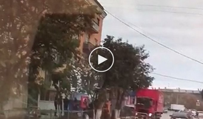 Взрыв газа в Волгограде засняли на видео очевидца