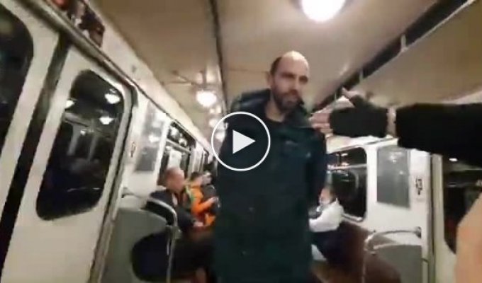 Драка в метро с пьяными в метро