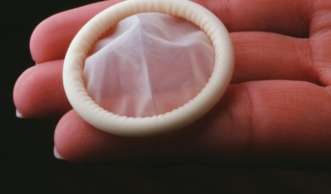 15 способов использования презерватива (15 фото)