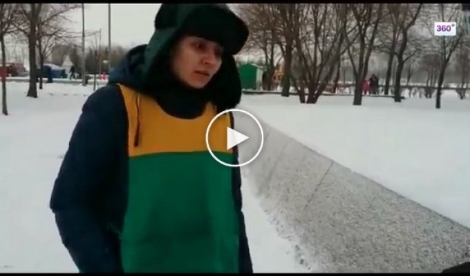 Продавщица распылила перцовый газ в лицо покупателям. Санкт-Петербург
