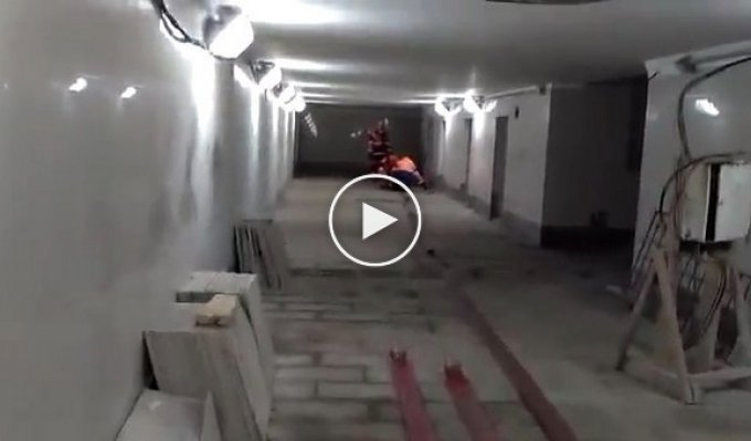 Необычный подземный переход в Москве