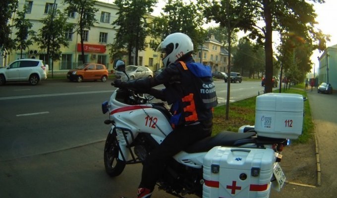Татарстан. Фельдшер на мотоцикле (2 фото)