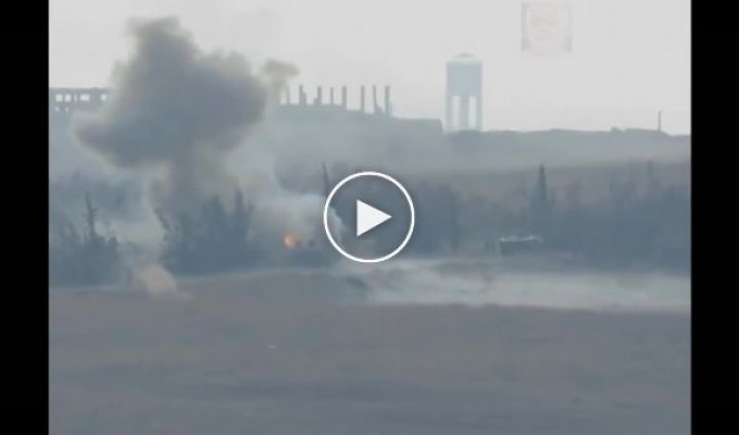 Сирийские ополченцы разбили колонну бронетехники асадитов