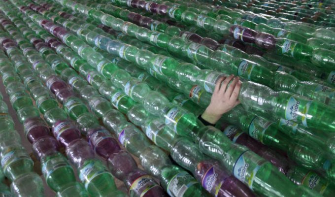 Лодка из пластиковых бутылок (19 фото)