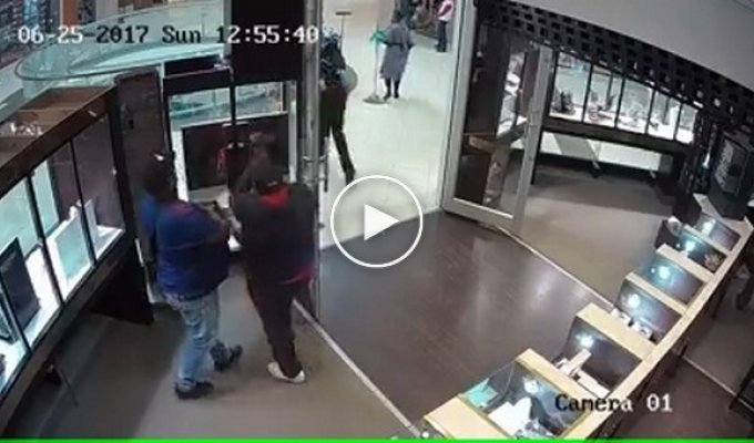 Ограбление магазина в Южной Африке