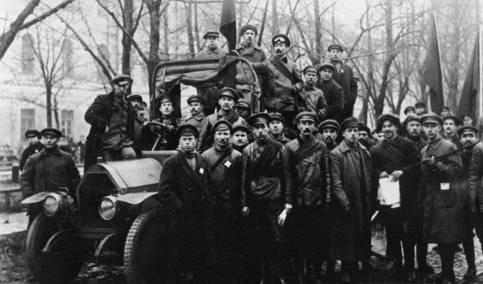 «Дикий» 1918-й. Самый неупорядоченный год Гражданской войны (10 фото)