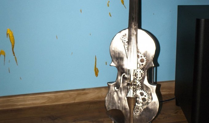 Viola из металлолома, она же скрипка, он же светильник (20 фото)