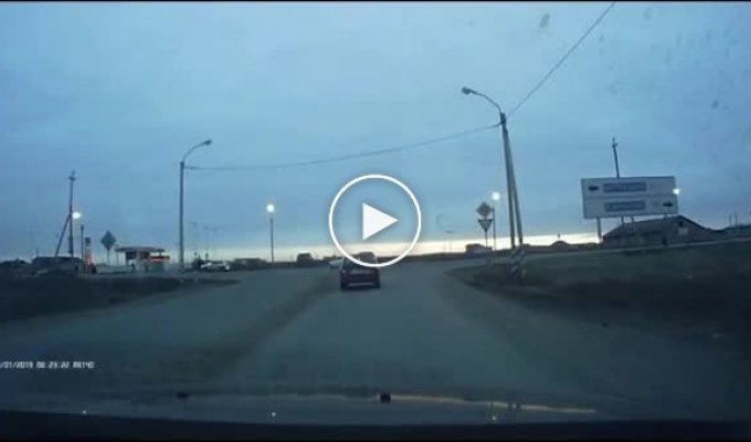 Женщина устроила серьезное столкновение в Астраханской области