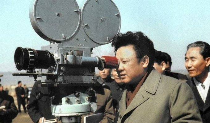 Голливуд наоборот: 10 интересных фактов о кинематографе Северной Кореи (13 фото)