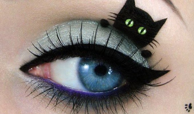 12 идей потрясающего макияжа глаз на Хэллоуин (12 фото)