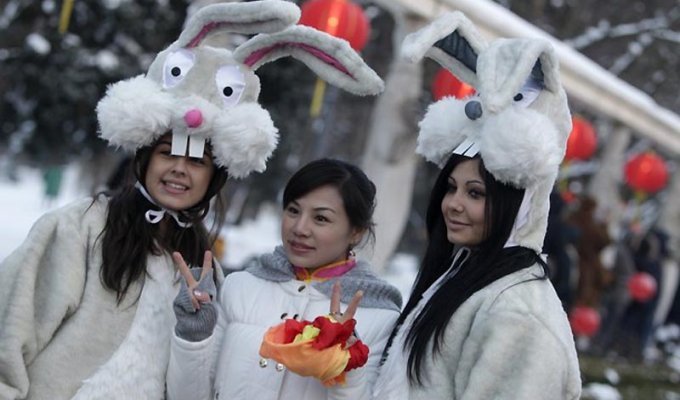 Китайцы празднуют новый год в Бухаресте (8 фото)
