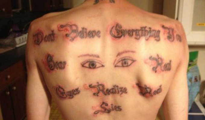 Идиотские татуировки (12 фото)