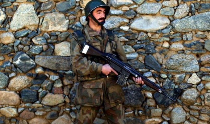 Борьба против талибов в Пакистане (10 фото)