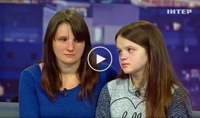 Деградация общества. 12-летняя украинка родила ребенка от 17-летнего парня и утверждает, что у них любовь