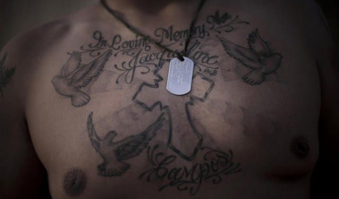 Афганские татуировки (15 фотографий)