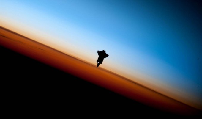 Лучшие фотографии из космоса за 2010 год (32 фото)