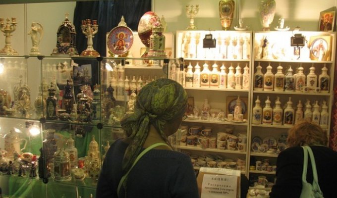 Фоторепортаж о “православной” выставке в Питере (26 фото)