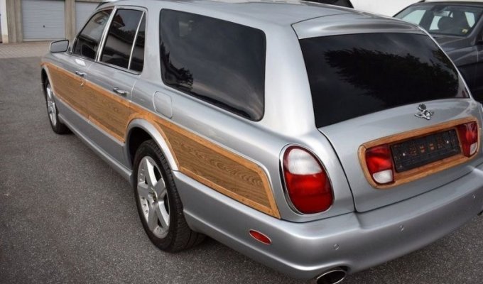 Единственный в своем роде универсал Bentley Arnage с деревянными панелями и полным приводом (11 фото)