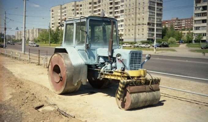 Необычные варианты белорусских тракторов, о которых мало кто знает (12 фото)