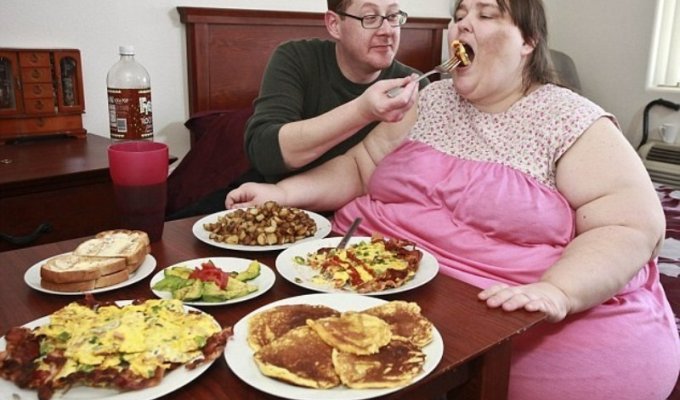 Самая толстая женщина Британии выходит замуж за повара (8 фото)