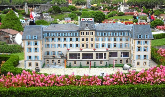 Мелиде, Швейцария в миниатюре (26 фото)
