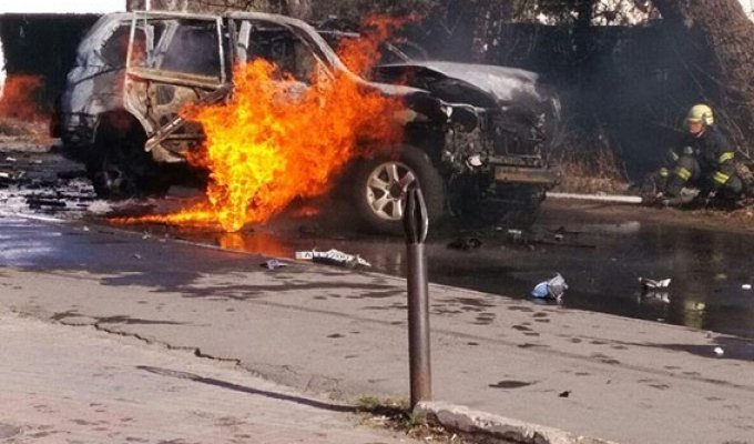 В Мариуполе взорвали авто с полковником контрразведки СБУ