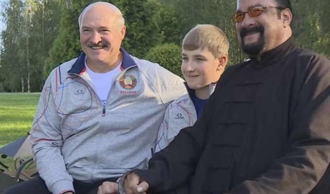 Стивен Сигал побывал в гостях у Александра Лукашенко (8 фото + видео)