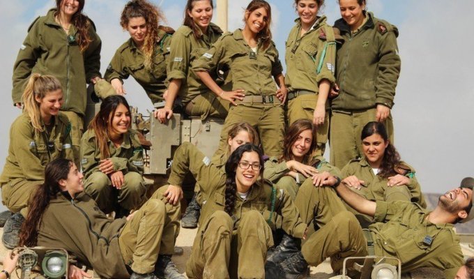 Будущие танкистки: девичье пополнение ЦАХАЛа (20 фото)