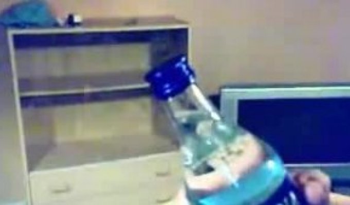 Бутылка водки за 11 секунд