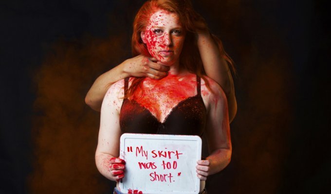 «Слишком короткая юбка» и другие обвинения, которые слышат жертвы насилия: невероятно сильные фото (8 фото)