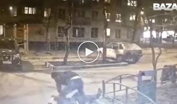 Пять узбеков-гастарбайтеров напали на отца и сына