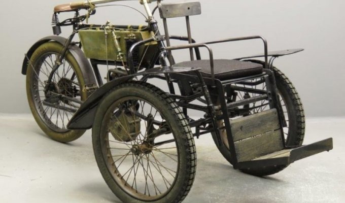 Bruneau Tri-promeneur - старинный трицикл 1907 года (10 фото)