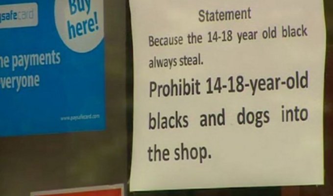 «Они всегда воруют»: австралийский предприниматель запретил темнокожим посещать свой магазин (2 фото)