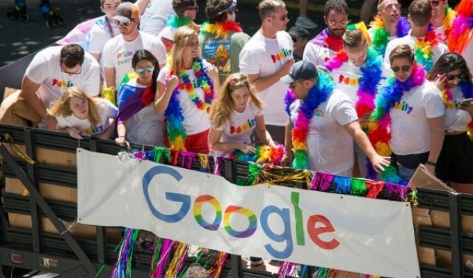 Компания Google запретила использовать свою символику на гей-парадах