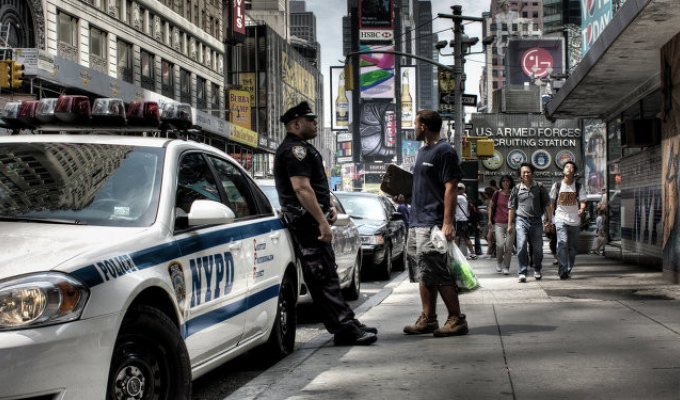 Работа в полиции Нью-Йорка (74 фото + 5 видео)