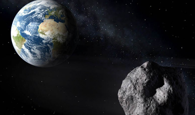Крупный астероид едва разминулся с Землей, и следующий не заставит себя ждать (4 фото + 1 гиф)
