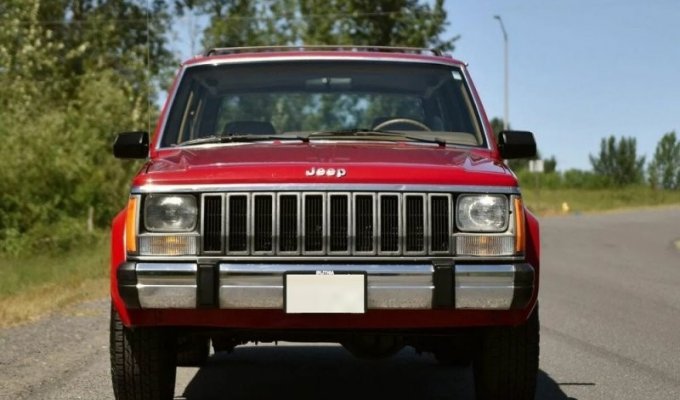 Jeep Cherokee в состоянии «капсулы времени»: заветная мечта пацанов из девяностых (20 фото)