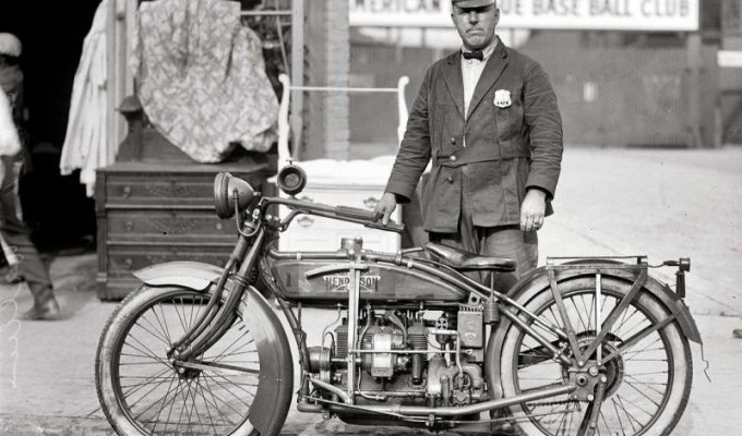 Мотоциклисты на снимках американских фотографов первой половины ХХ-го века (24 фото)