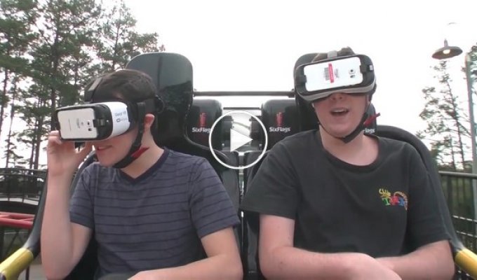 Катание на американских горках в очках виртуальной реальности