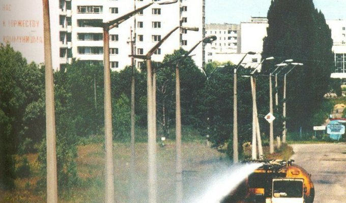 Какие автомобили на самом деле ездили в Чернобыле (9 фото)