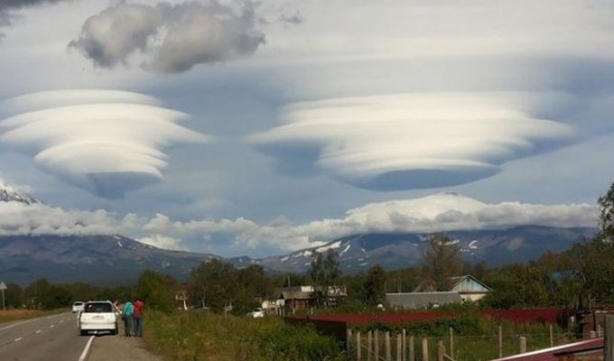 Необычные облака в небе над Камчаткой (7 фото)