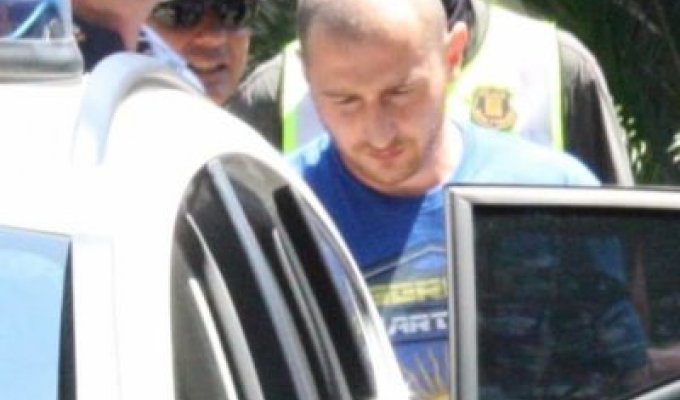 Под белы рученьки: в сети появилось фото задержания Черновецкого-младшего