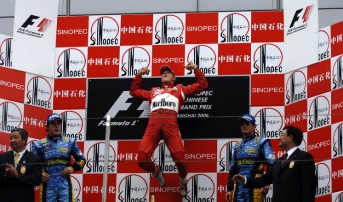 Последняя победа Шумахера (30 фото)