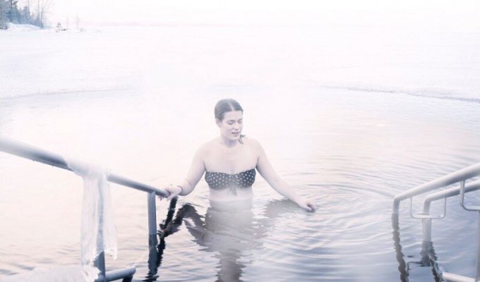 Крещение льдом: зимнее купание в Финляндии (10 фото)