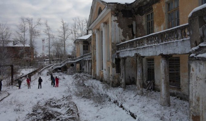 Блеск и нищета советских типовых домов культуры (46 фото)