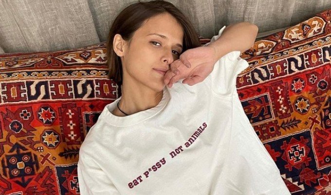 Любовь Аксенова стала самой сексуальной женщиной России (14 фото)