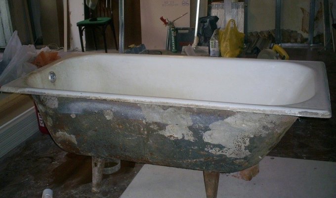 Чугунная ванна (1 фото)